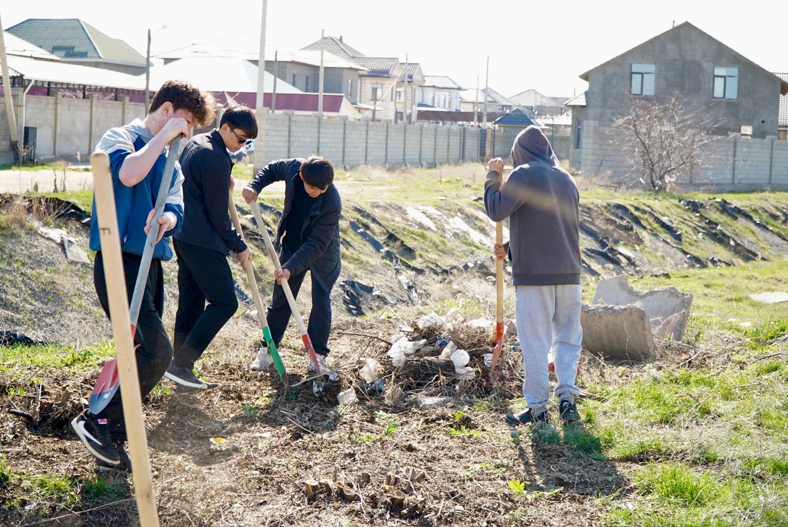 Таразда жалпықалалық сенбілік өтті