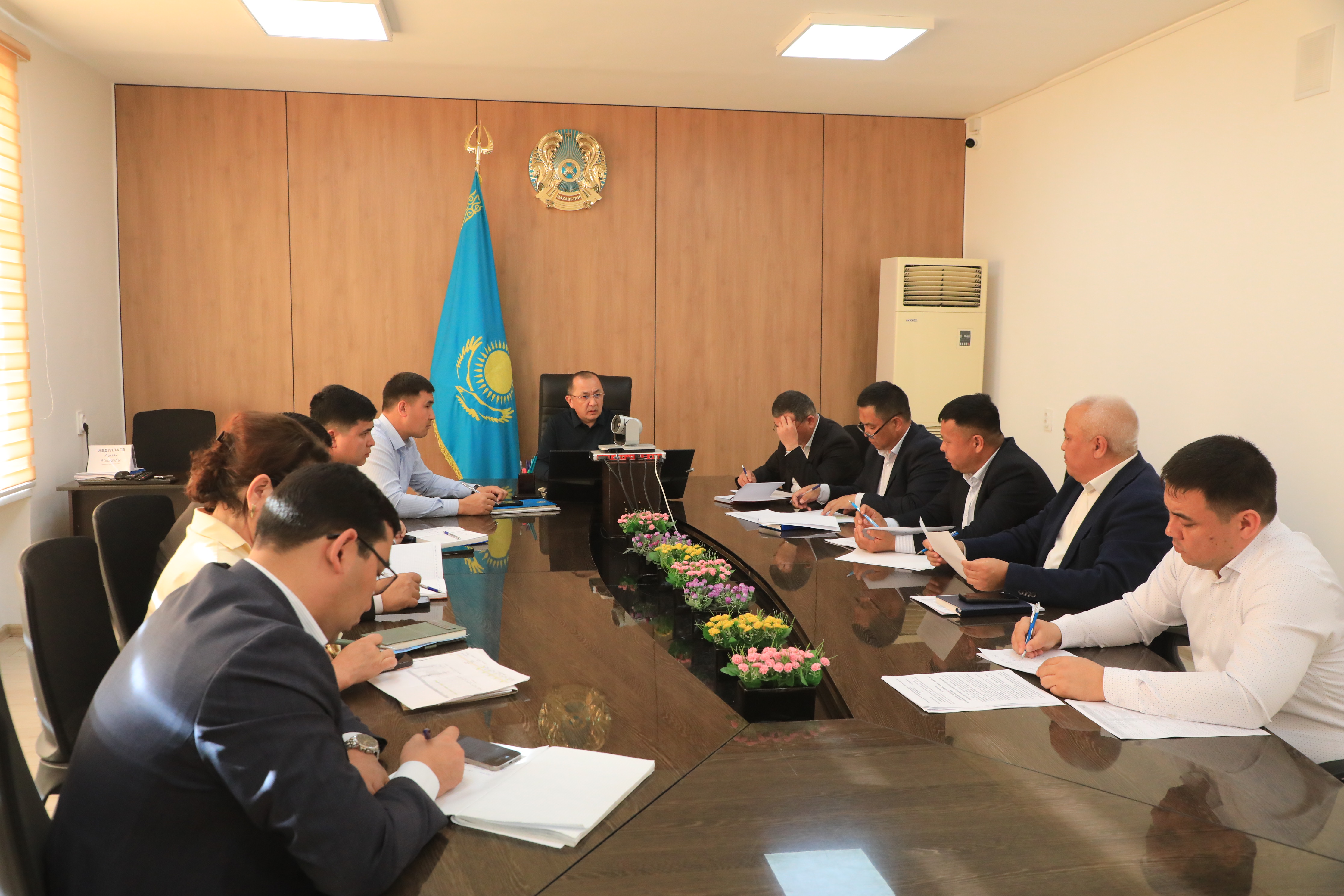 В САРЫАГАШСКОМ РАЙОНЕ ОБСУЖДЕНЫ ИТОГИ СОЦИАЛЬНО-ЭКОНОМИЧЕСКОГО РАЗВИТИЯ ЗА I КВАРТАЛ