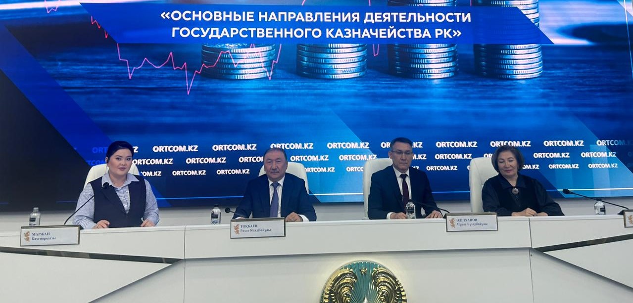 Төраға Рахат Тоқбаев ОКҚ алаңында өткен брифингте баяндама оқыды