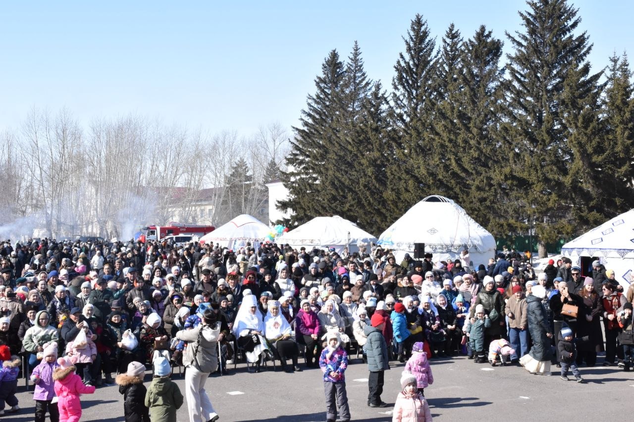 Шортанды ауданының орталық алаңында Ұлыстың ұлы күні – Наурыз мерекесі кең көлемде аталып өтті.