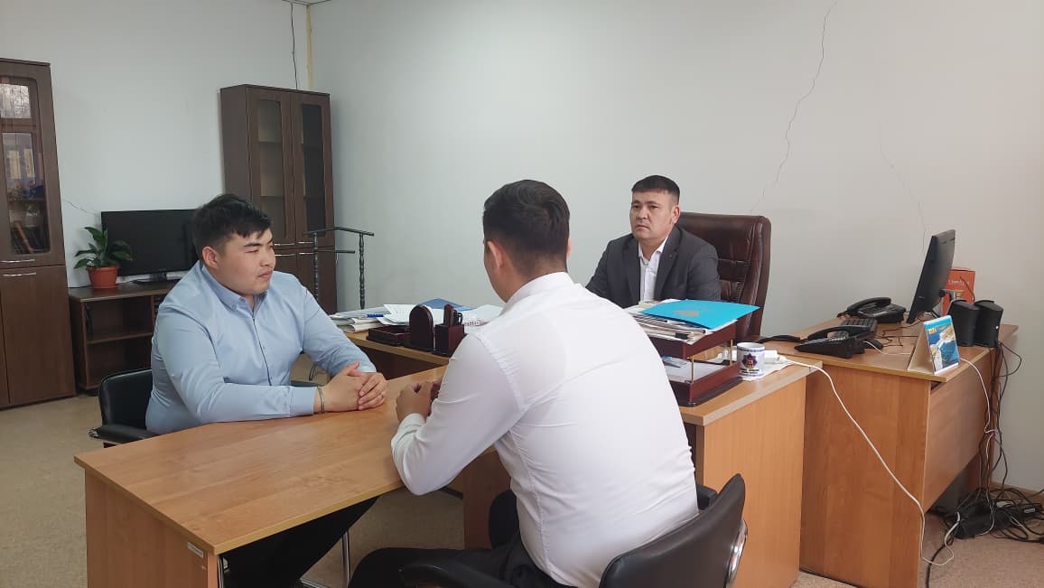 Жас мемлекеттік қызметшілерге жеке қабылдау жүргізілді