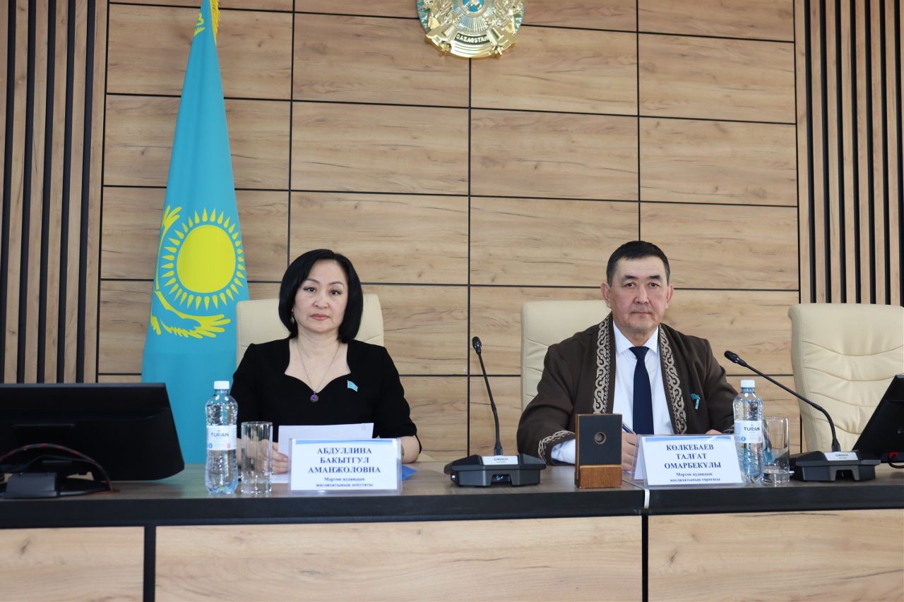 МӘРТӨК АУДАНДЫҚ МӘСЛИХАТЫНЫҢ ТҰРАҚТЫ КОМИССИЯЛАРЫНЫҢ КЕҢЕЙТІЛГЕН ОТЫРЫСЫ ӨТТІ