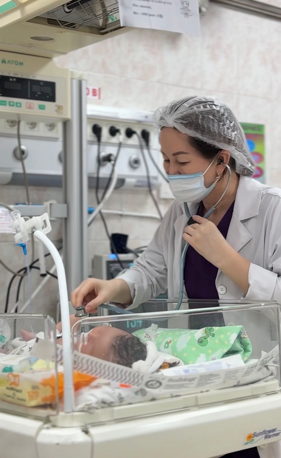 В Алматы выходили новорожденного весом 1159 граммов и ростом 35 сантиметров