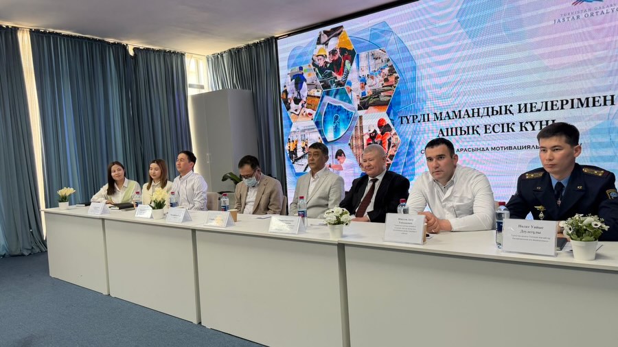Түркістанда жастармен құқықтық сауаттылыққа арналған кездесу өтті