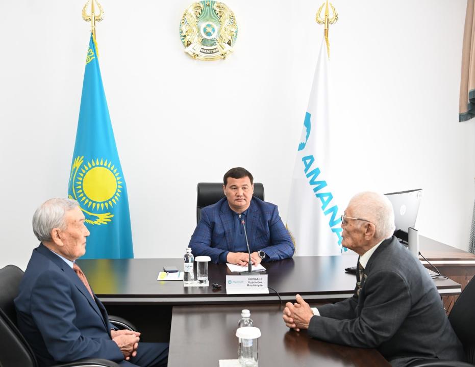 Облыс әкімі тұрғындарды жеке мәселелері бойынша қабылдады