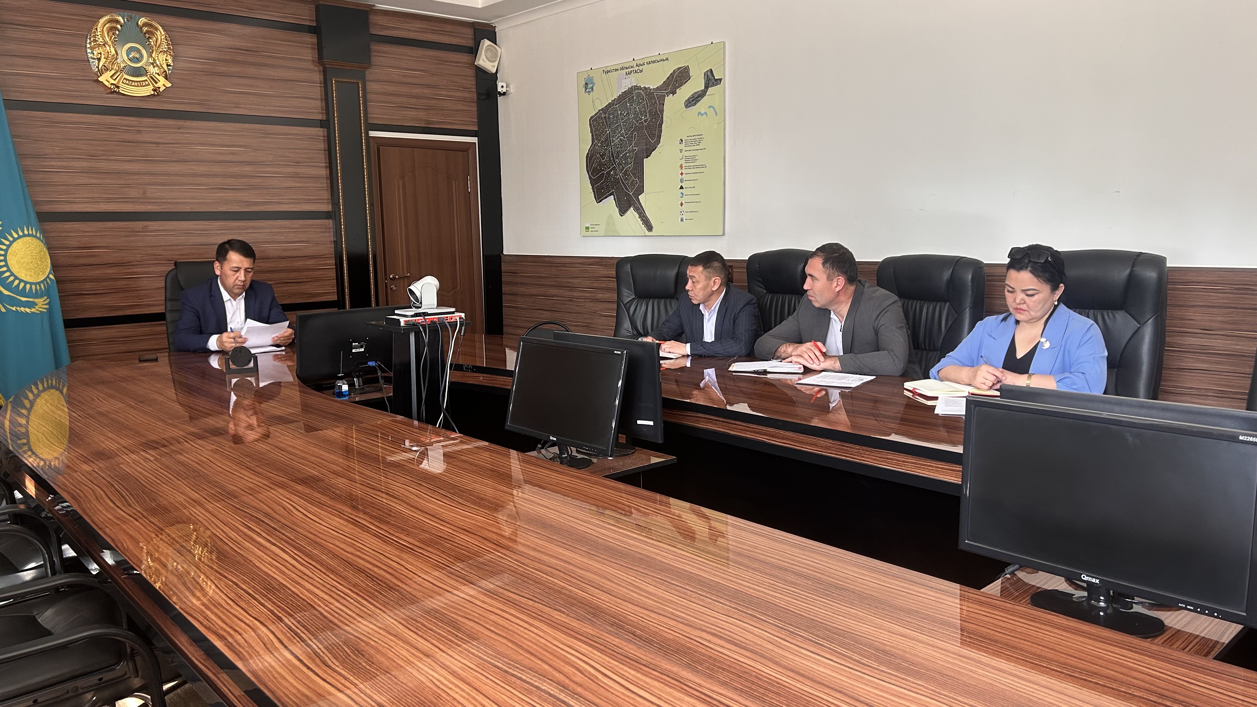 МЕМЛЕКЕТТІК ҚЫЗМЕТШІЛЕРМЕН КОНСУЛЬТАЦИЯЛЫҚ КЕЗДЕСУ ӨТТІ