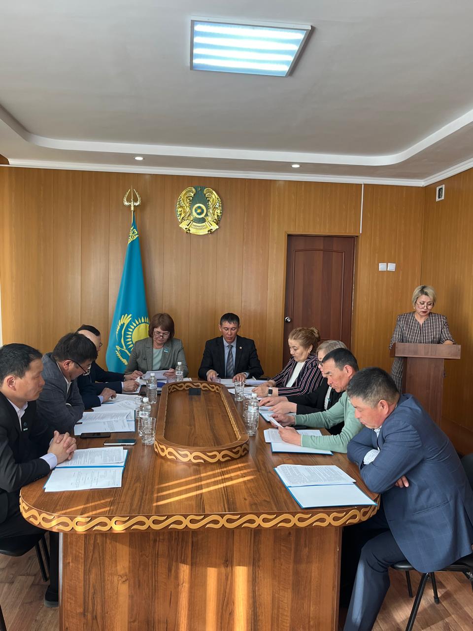 Бүгін Жангелдин ауданы әкімдігінің мәжіліс залында Жангелдин аудандық мәслихатының кезекті он үшінші сессиясы өтті.