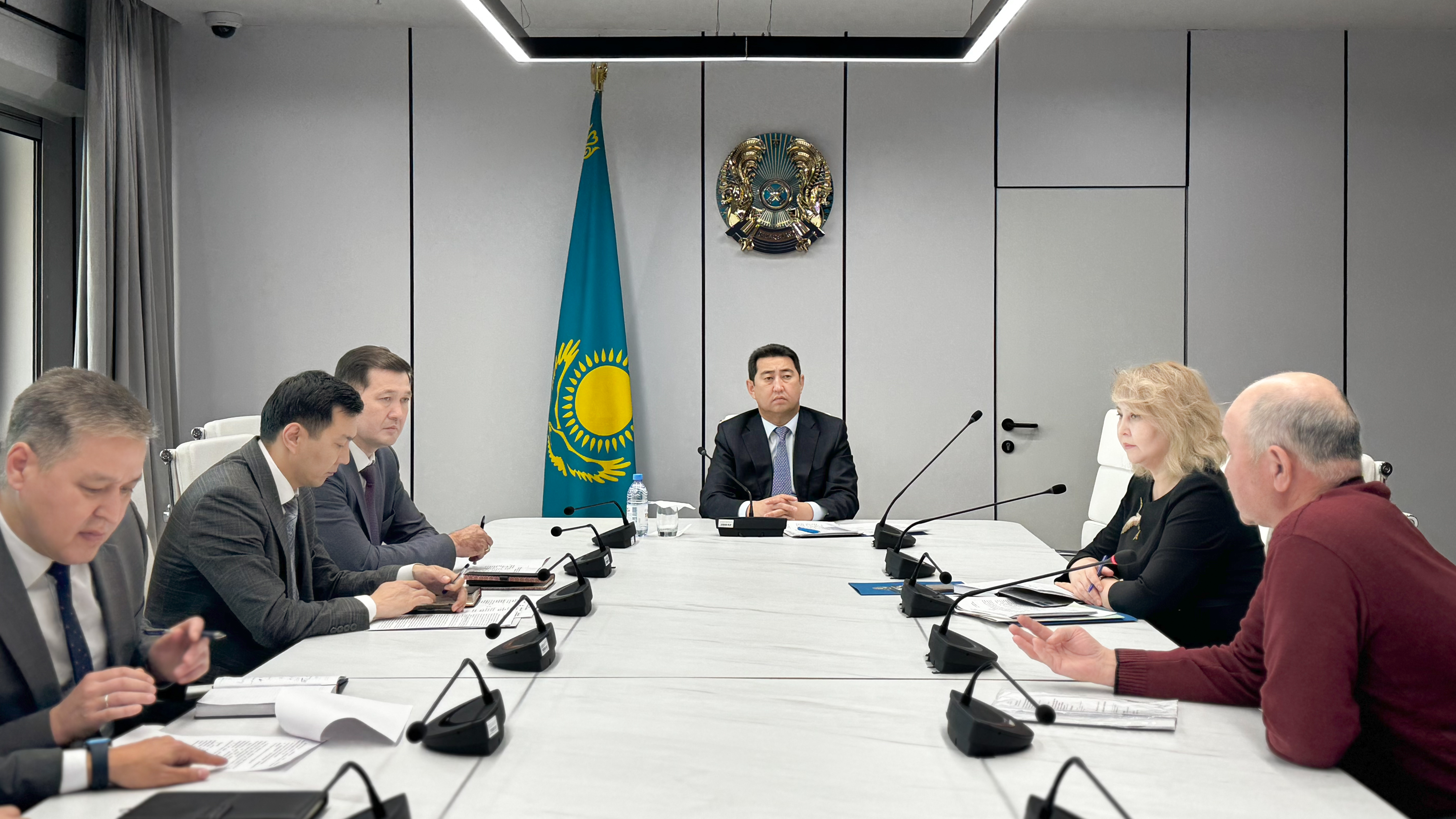 Айдарбек Сапаров азаматтарды жеке қабылдау өткізді