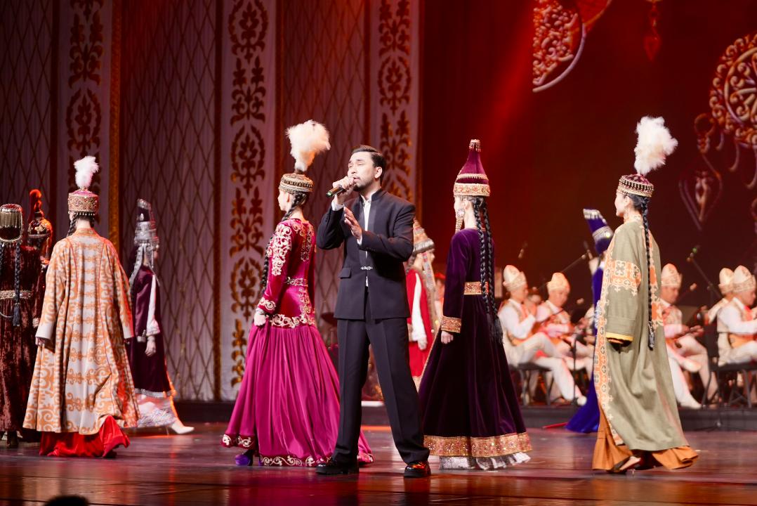 Около тысячи человек посетили торжественное открытие Перекрестного года культуры Казахстана и Китая в Пекине