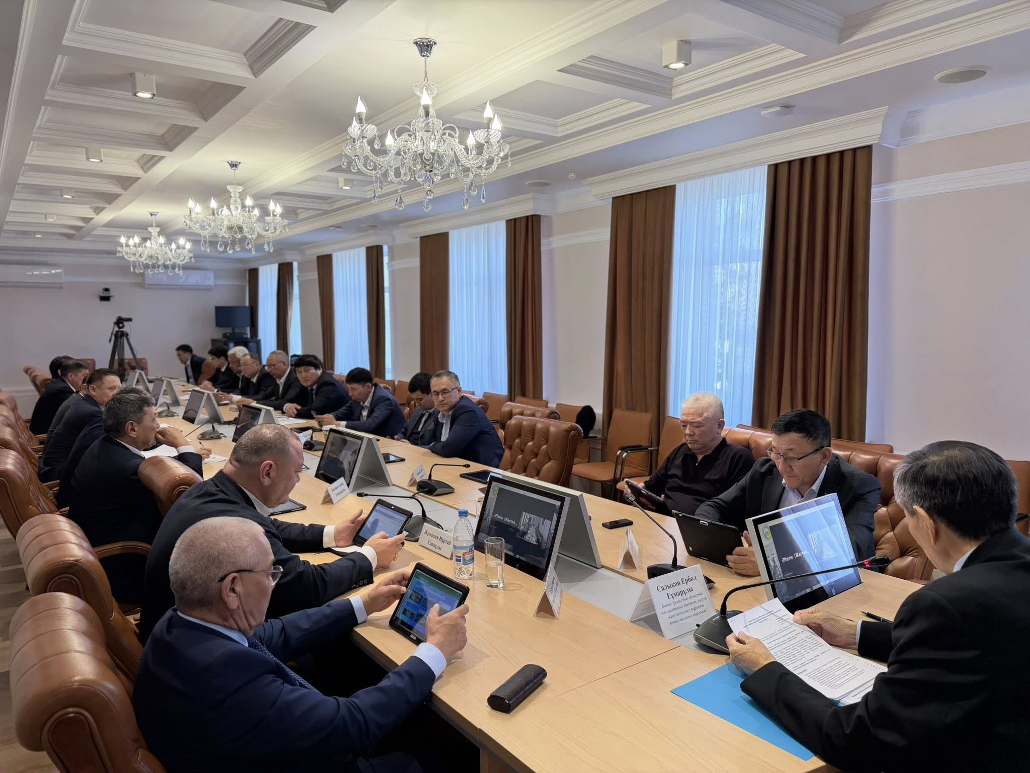 Батыс Қазақстан облыстық мәслихаттың бюджет және өңірлік даму жөніндегі тұрақты комиссия отырысы