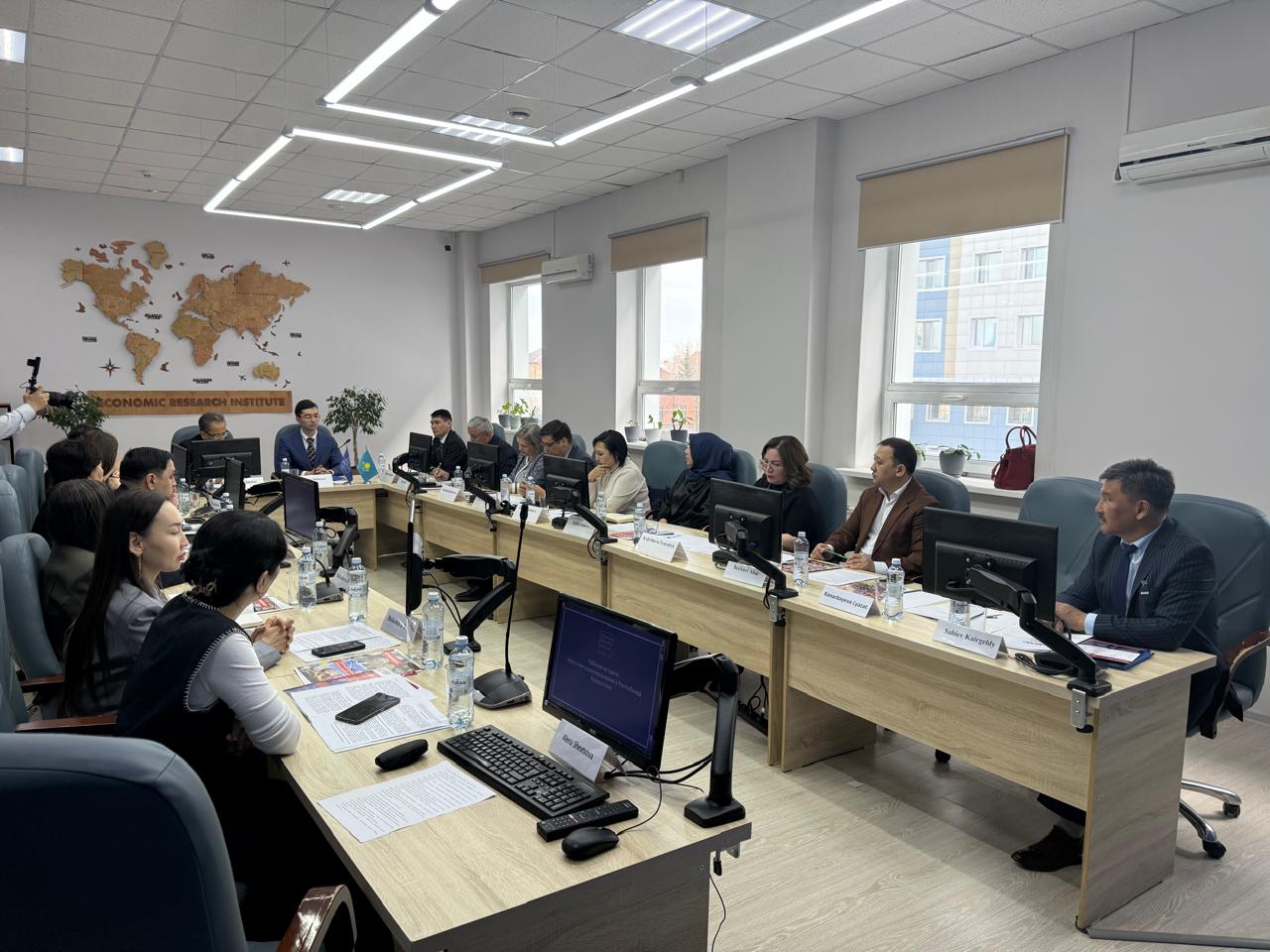 Халықаралық жұмыс кездесуіне қатысу