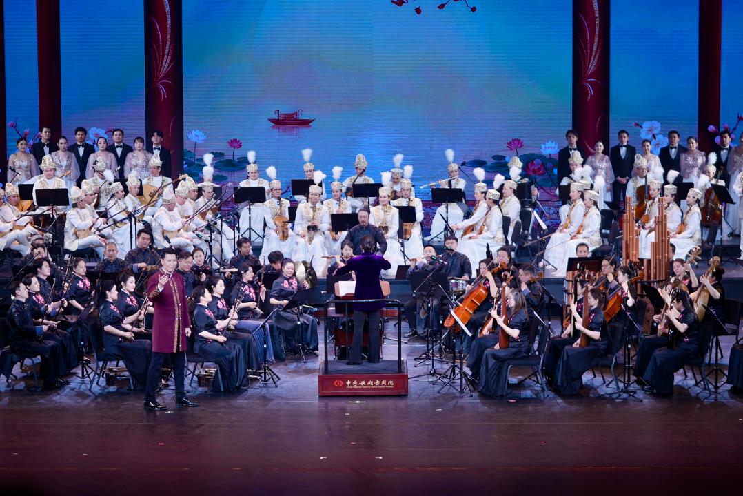 Около тысячи человек посетили торжественное открытие Перекрестного года культуры Казахстана и Китая в Пекине