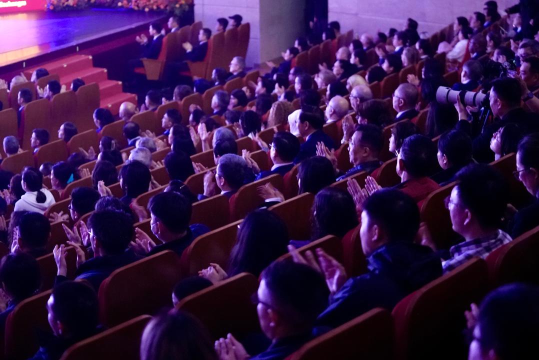 Около тысячи человек посетили торжественное открытие Перекрестного года культуры Казахстана и Китая в Пекине