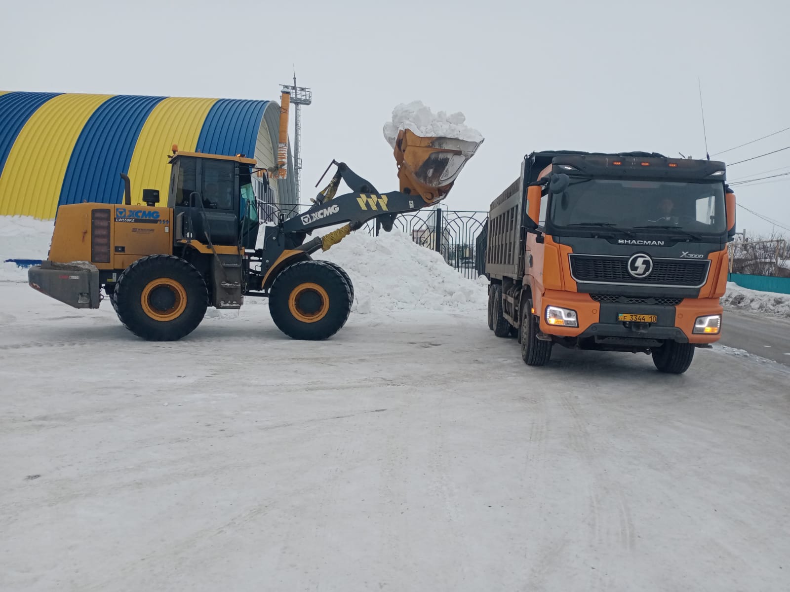 Көктемгі су тасқының алдын алу: қарды шығару жұмыстары жүргізілуде.