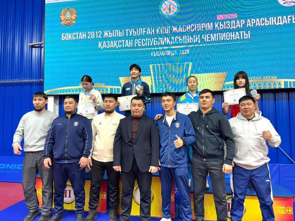 ТҮРКІСТАНДЫҚ БОКСШЫ ҚЫЗДАР ЕЛ ЧЕМПИОНАТЫНДА КОМАНДАЛЫҚ ЕСЕПТЕ ЖЕҢІМПАЗ БОЛДЫ