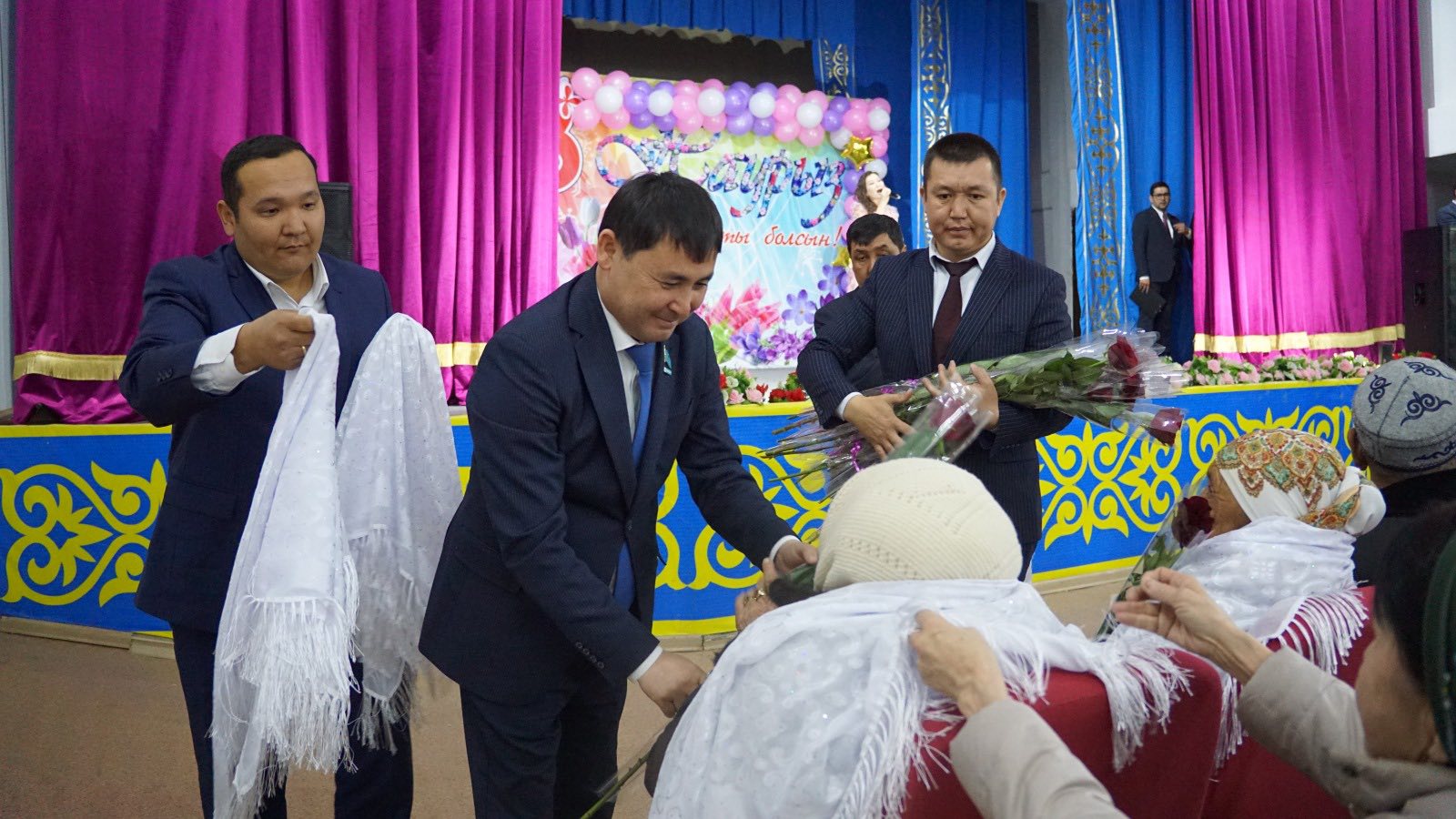 8 наурыз – сұлулық пен ізеттіліктің, мейірім мен парасаттың мерекесі.