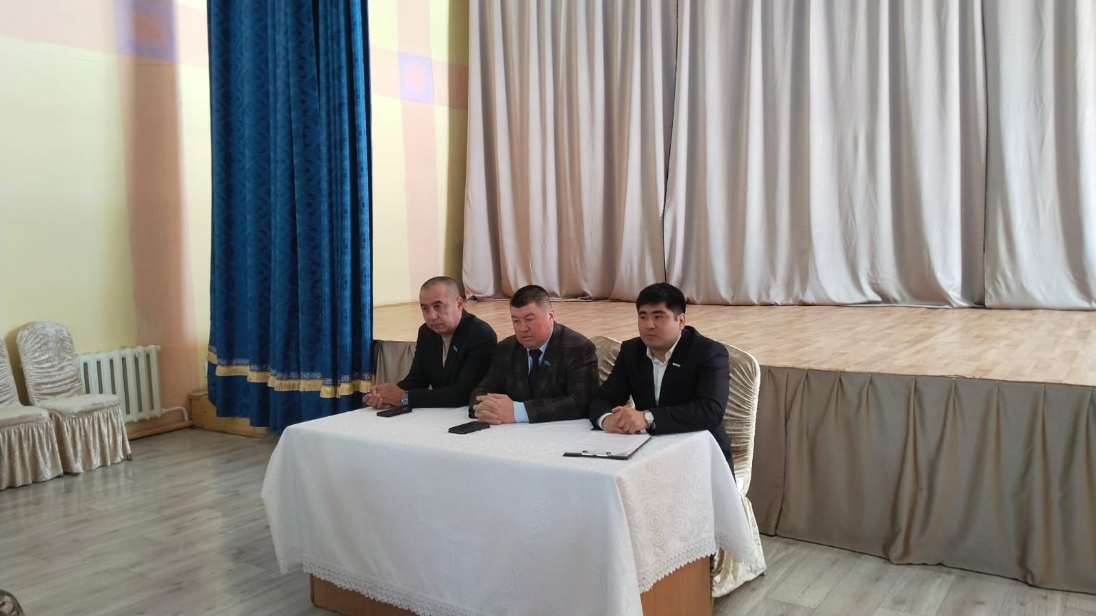 Работа по разъяснению новой Конституции продолжилась в сёлах Жамбыл, Акмарал.