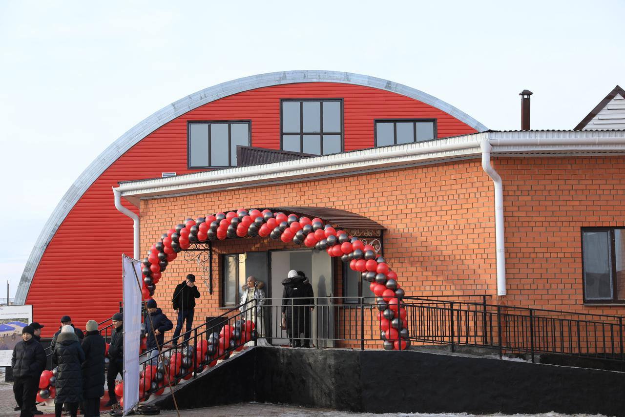 🏊‍♂️ Шалқарда аудан тарихындағы алғашқы жүзу бассейні бар дене шынықтыру-сауықтыру кешені ашылды