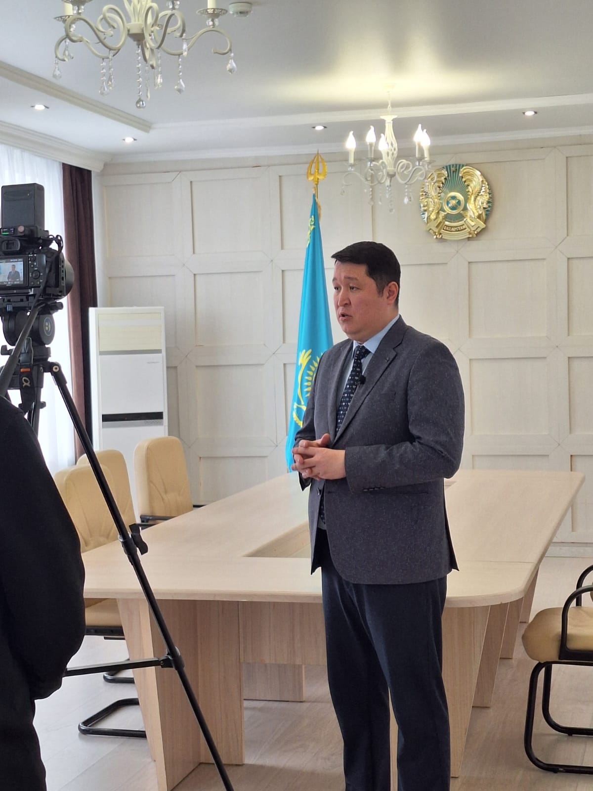 Департамент басшысы Atameken Business телеарнасына жан-жақты сұхбат беріп, 2025 жылғы жұмысты қорытындылады.