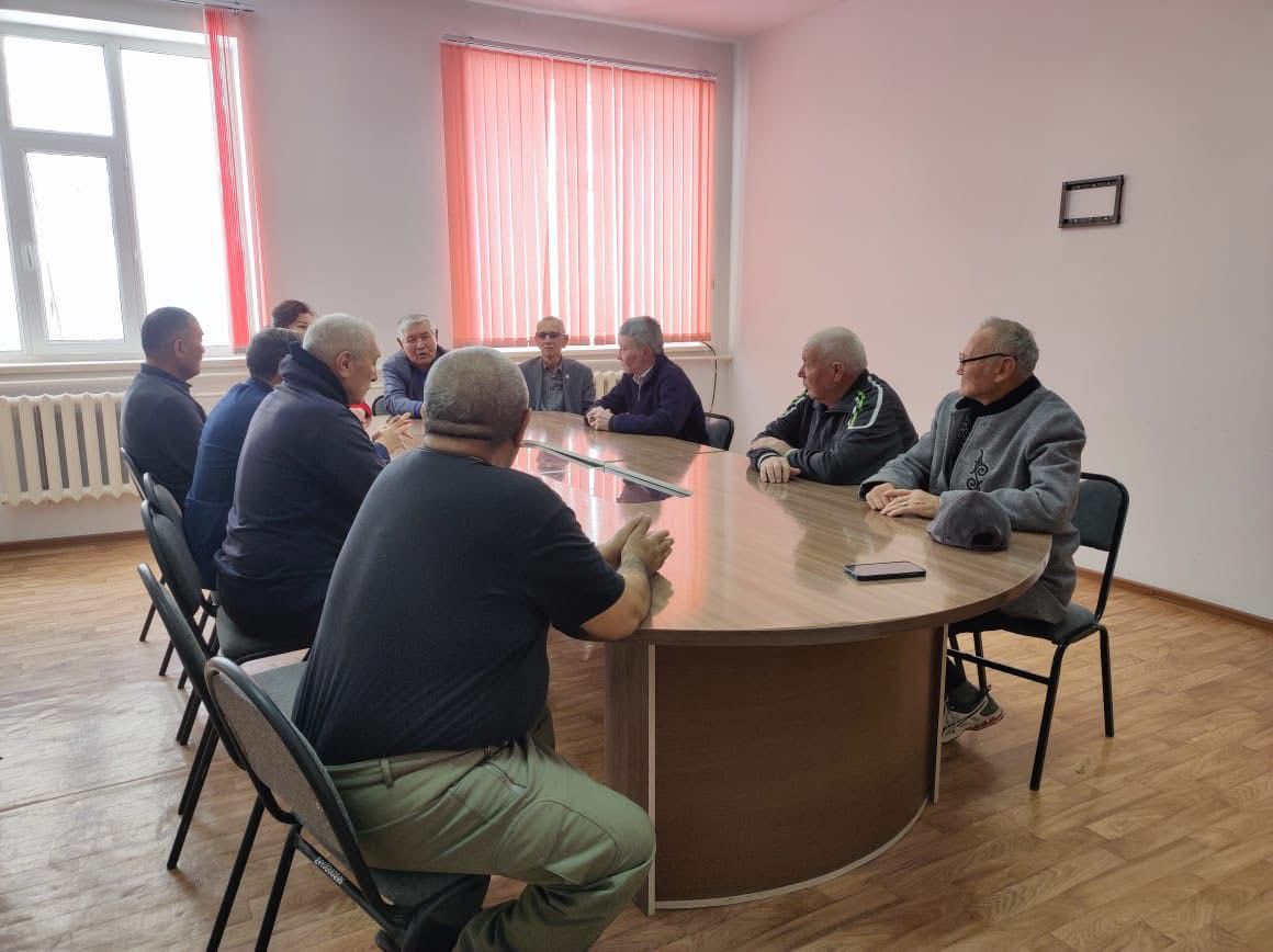 Талас аудандық «Әділетті және Прогресивттік Қазақстанның халықтық Конституциясы үшін» жалпыұлттық коалиция мүшелері «Спорт» саласының ардагерлерімен кездесті.