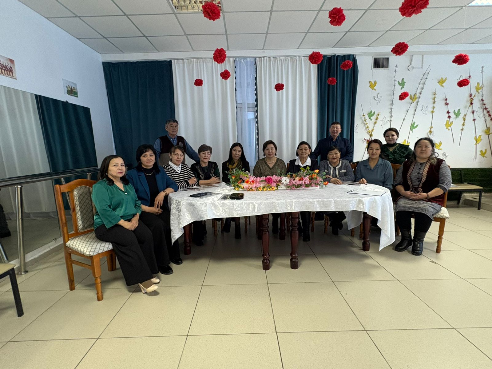 Басши мәдениет үйінің ұйымдастыруымен "Басшылықтағы нық қадам" атты іскер әйелдермен кездесу кеші өтті