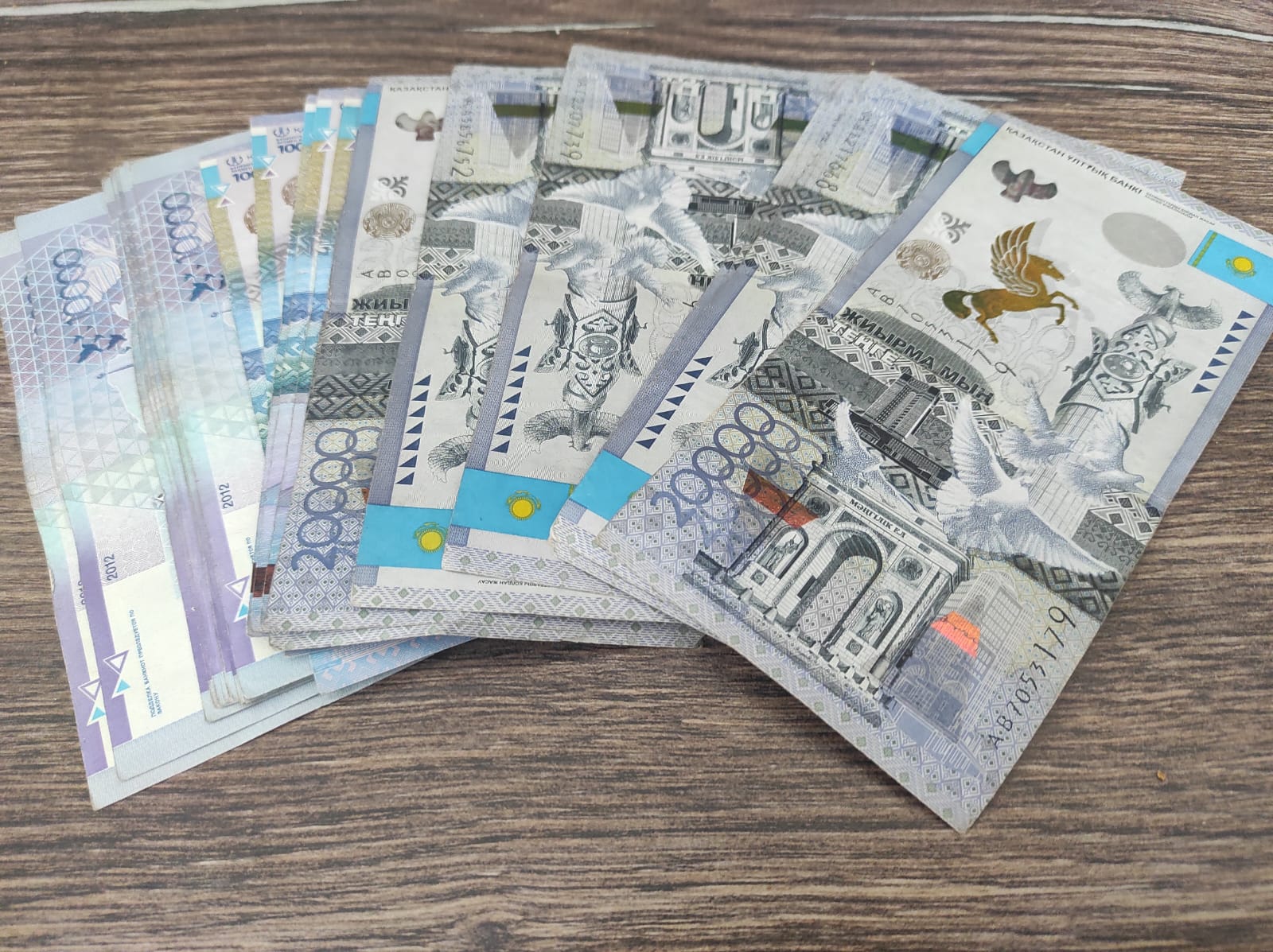 ШҚО-да көпбалалы аналарға 8 Наурыз мерекесіне орай біржолғы төлем беріледі