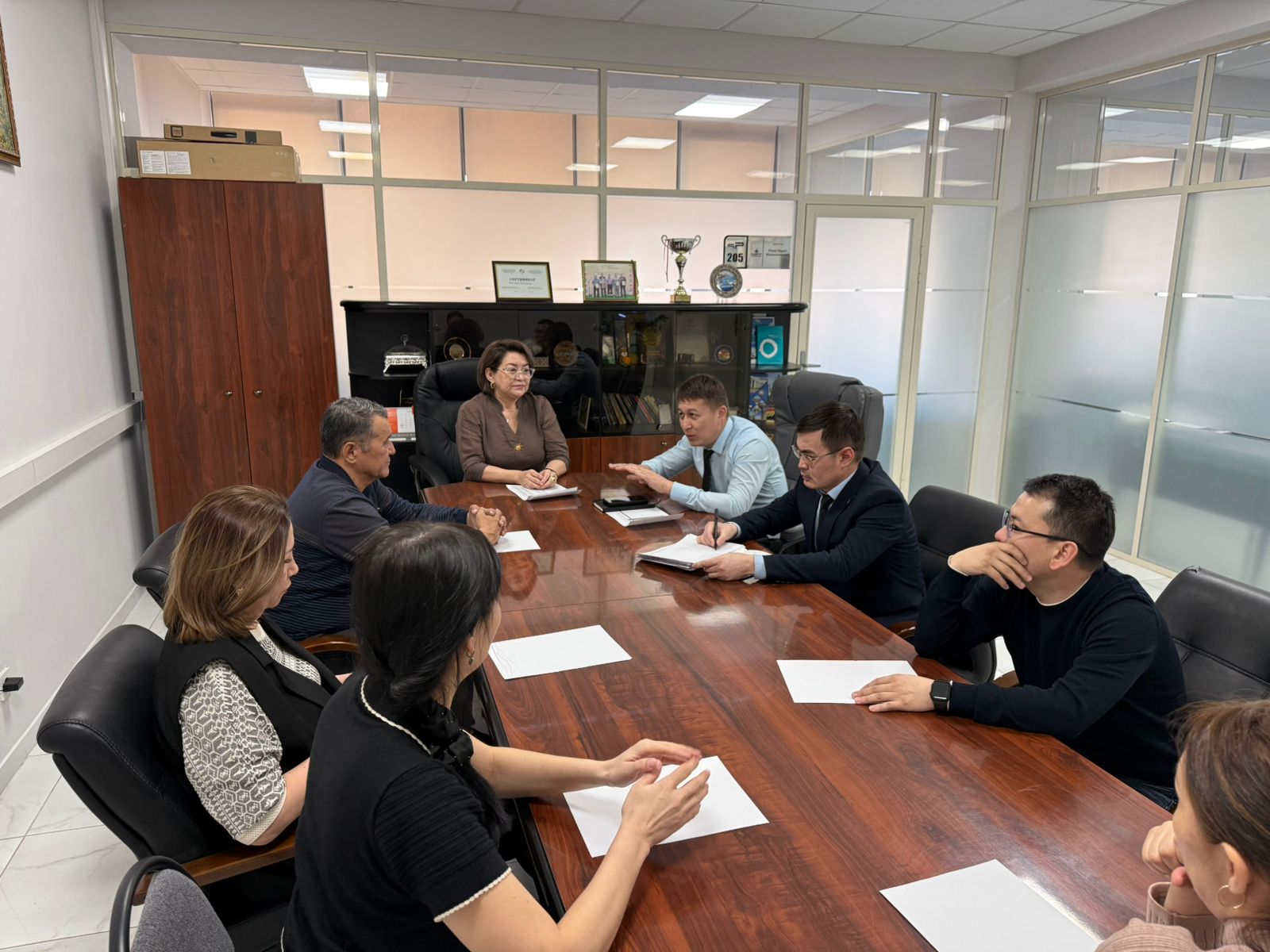 ЕҢБЕК ТӘУЕКЕЛДЕР КАРТАСЫНА СӘЙКЕС КӘСІПОРЫНДА ТҮСІНДІРМЕ ЖҰМЫСЫ ЖҮРГІЗІЛДІ