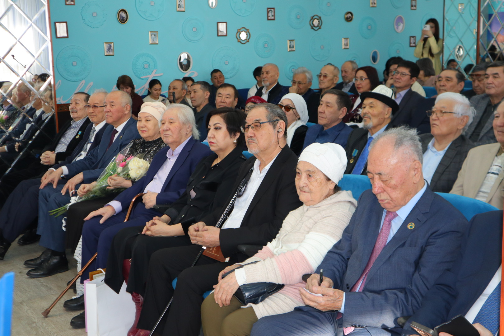 Астанада Серік Тұрғынбекұлының 80 жылдық мерейтойына арналған шығармашылық кездесу өтті