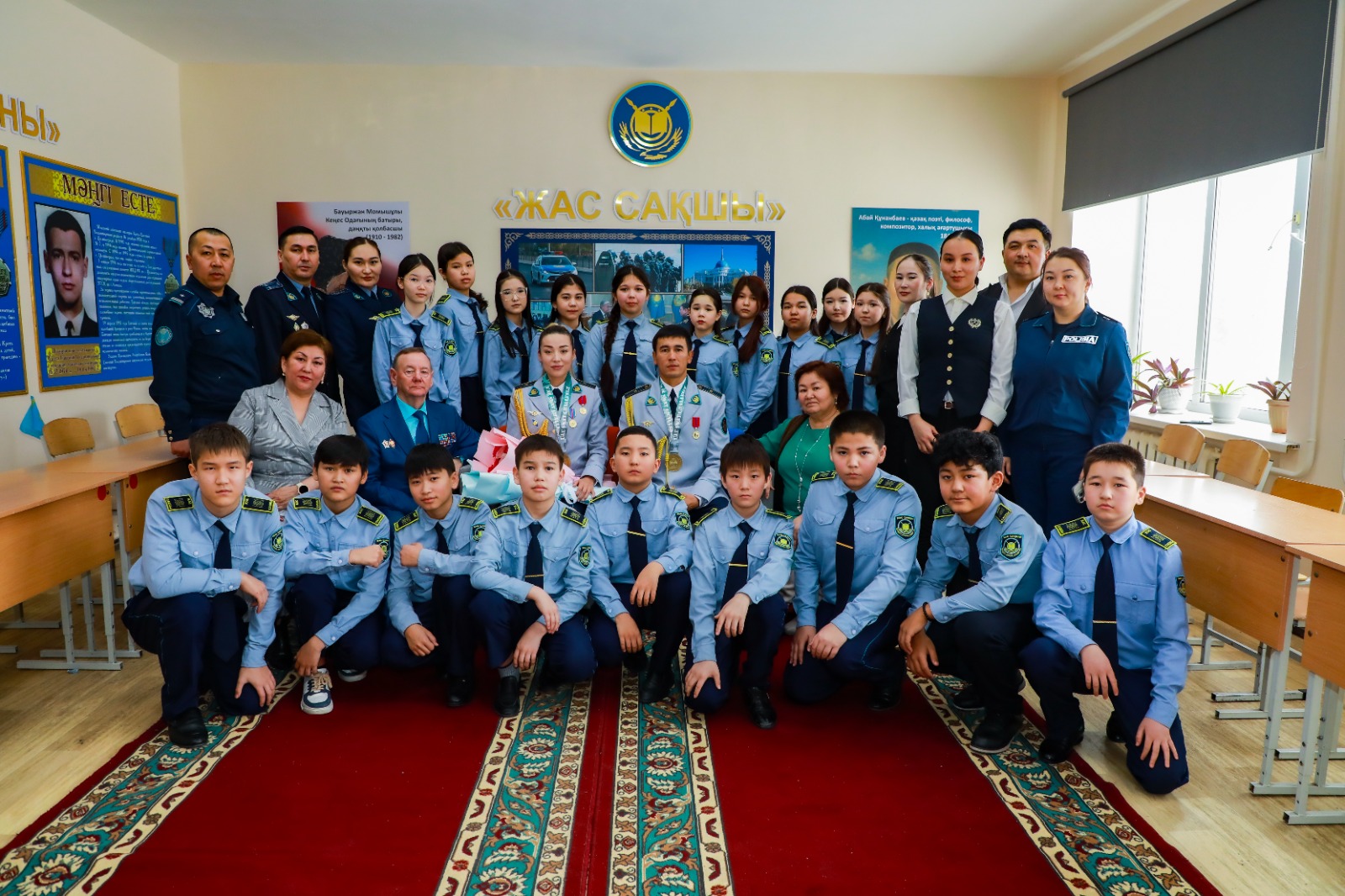 «Закон  и порядок»: урок мужества для столичных школьников провели победители UAE SWAT Challenge