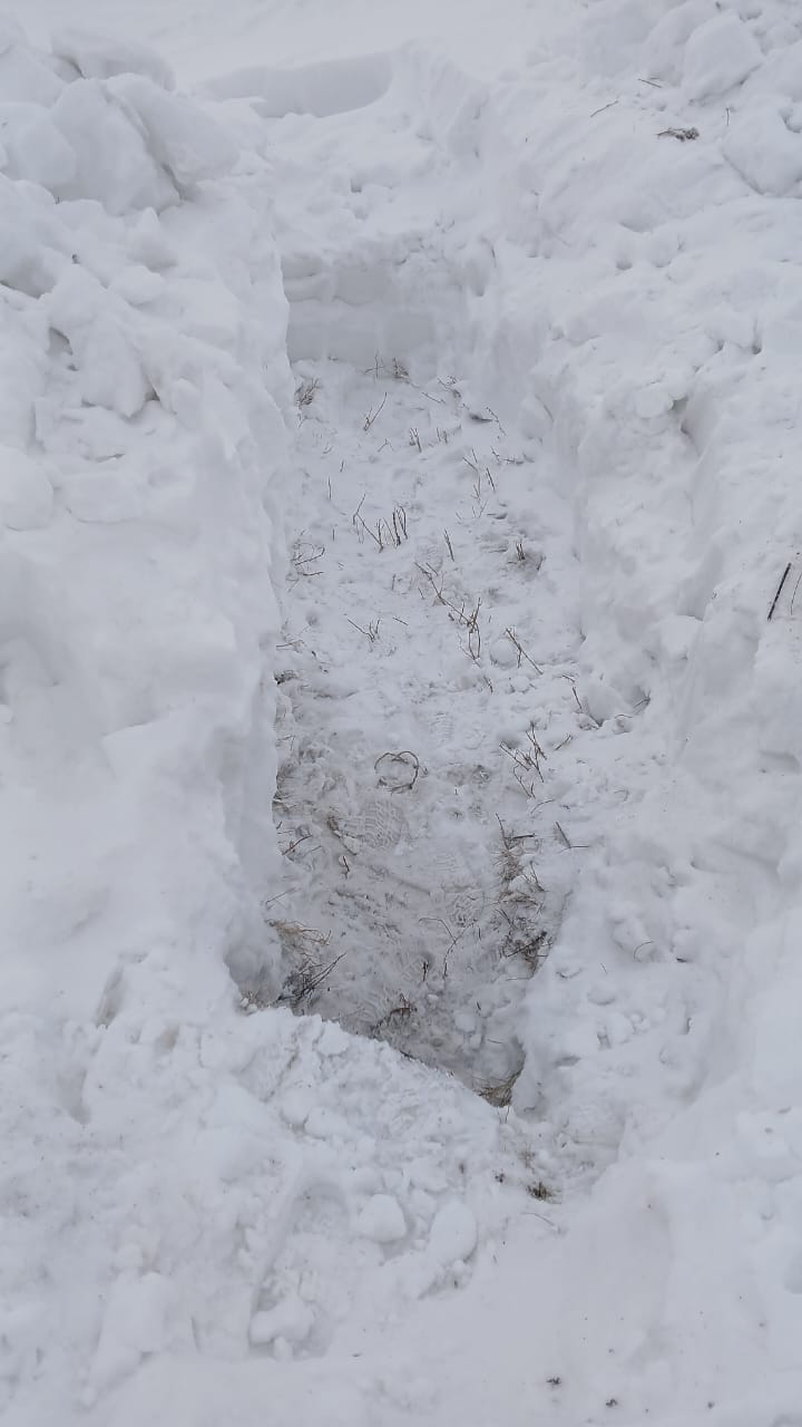 Новоселов ауылындағы тюбингтерді қардан тазарту