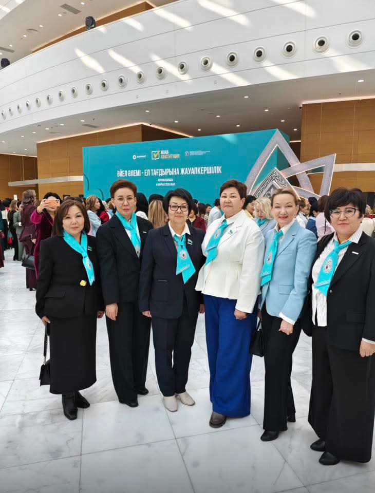 Целиноград аудандық мәслихатының төрағасы Лязат Конарбаева Халықаралық әйелдер күні қарсаңында "AMANAT" партиясының Әйелдер қанаты ұйымдастырған әйелдер форумына қатысты.