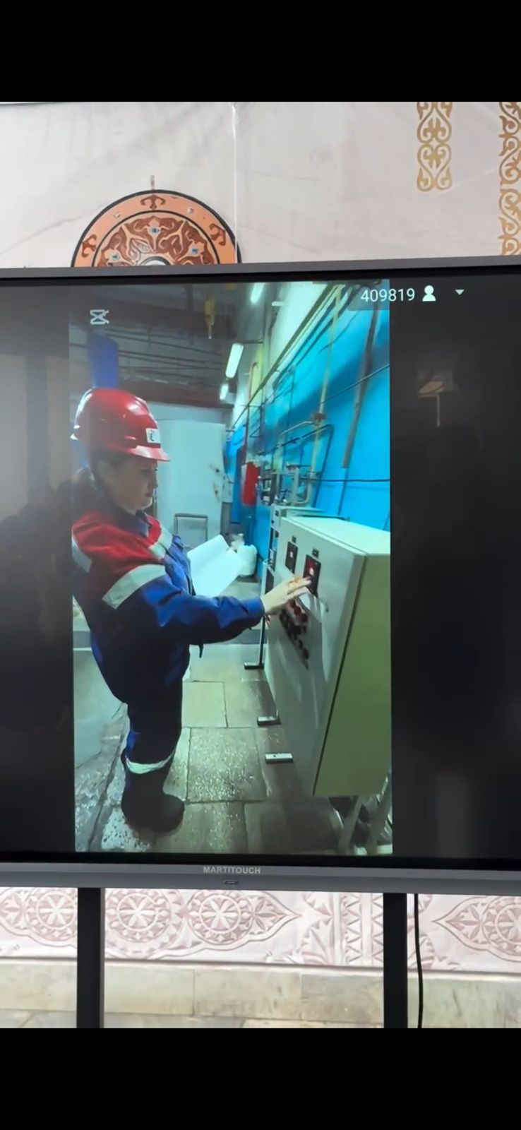 «Ана бәріне үлгереді»: Екібастұзда 8 наурыз қарсаңында «Мамандықтар шеруі» өтті