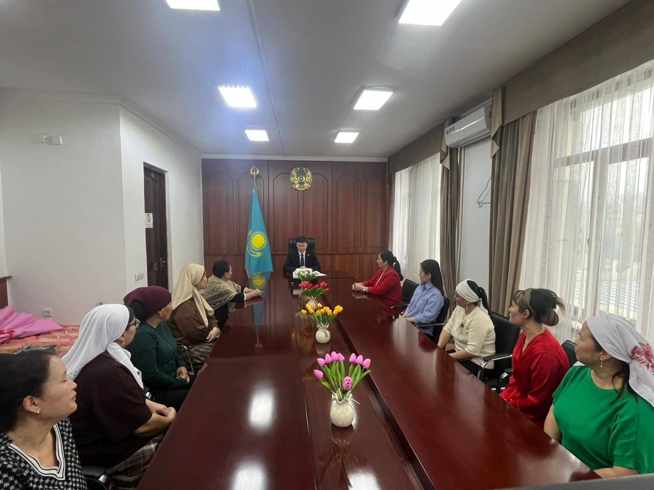 Ардақты аналар «алтын алқа» және «күміс алқамен» марапатталды