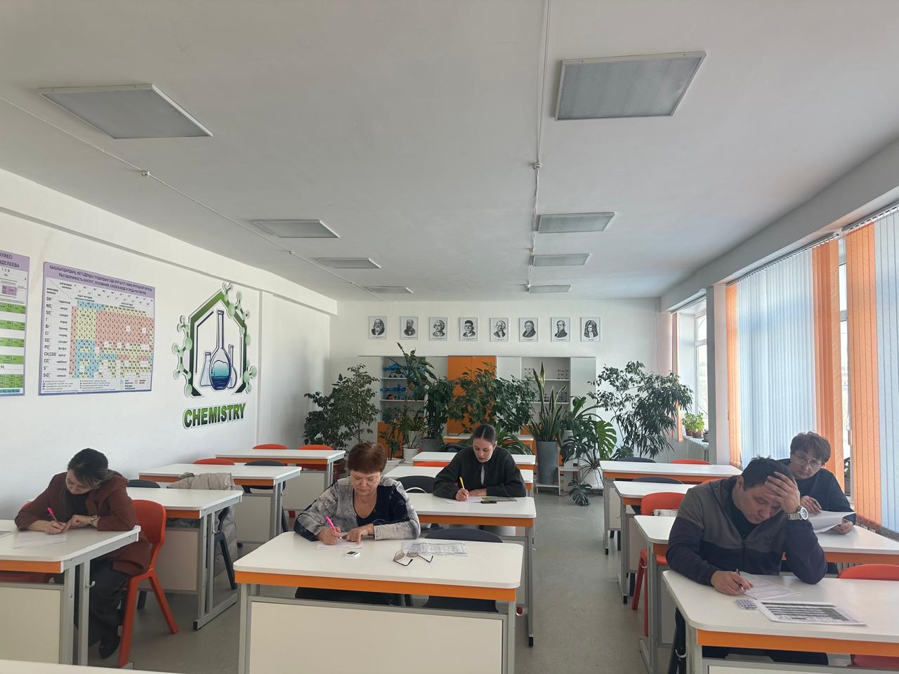 2026 жылғы 27 ақпанда Шахтинск қаласының білім бөлімімен «С. Сейфуллин атындағы жалпы білім беретін мектебі» КММ базасында химия пәні мұғалімдеріне арналған облыстық олимпиаданың қалалық (іріктеу) кезеңі өткізілді.