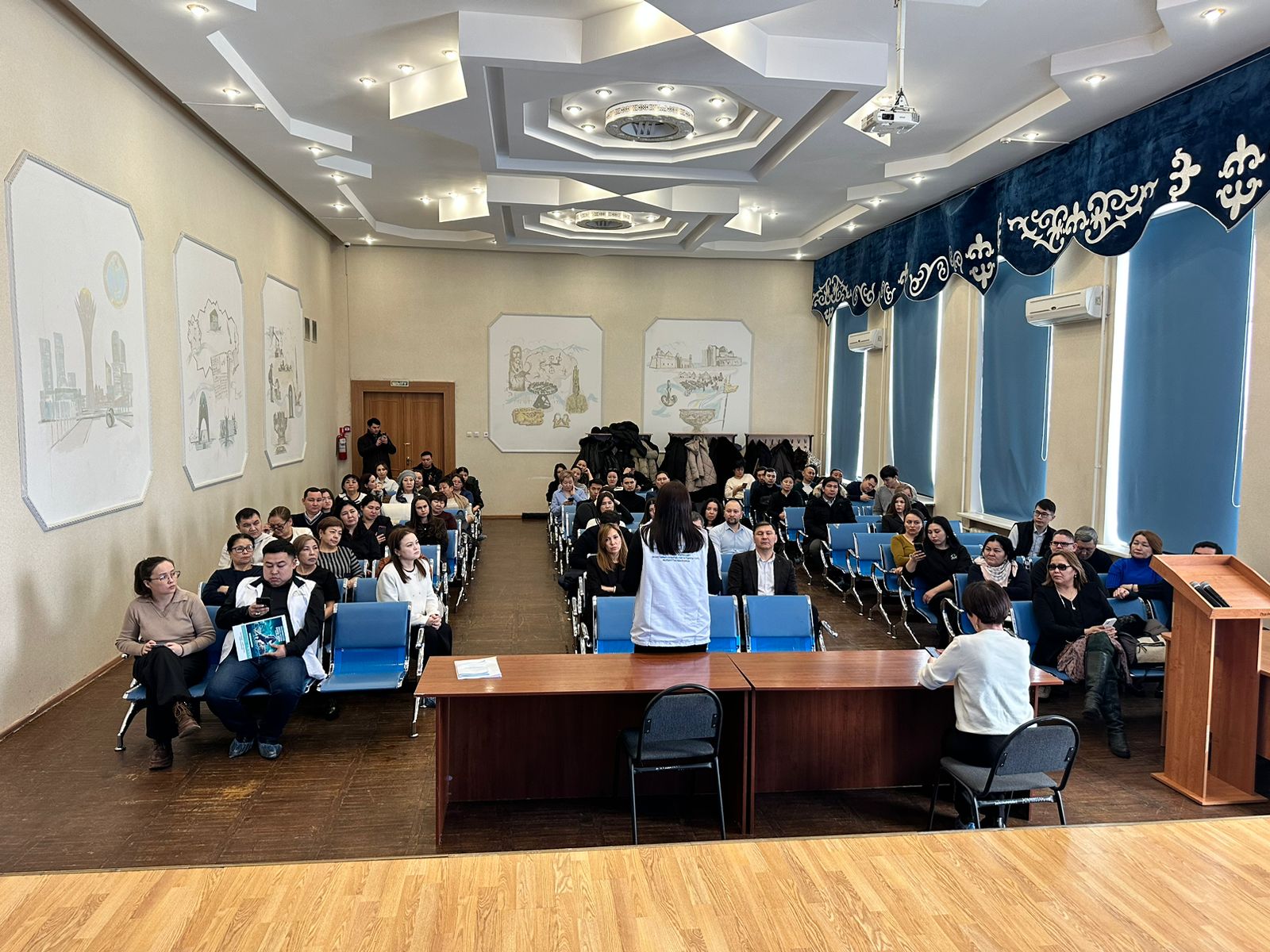 ҚР ЖАҢА КОНСТИТУЦИЯ ЖОБАСЫ IT ҚАУЫМДАСТЫҒЫ ӨКІЛДЕРІМЕН ТАЛҚЫЛАНДЫ