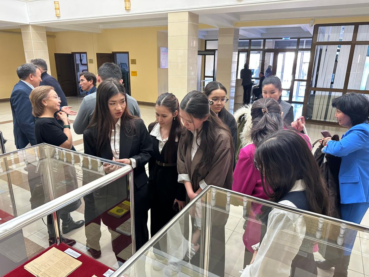 Барлыбек Сырттанұлының 160 жылдығына орай дөңгелек үстел өтті