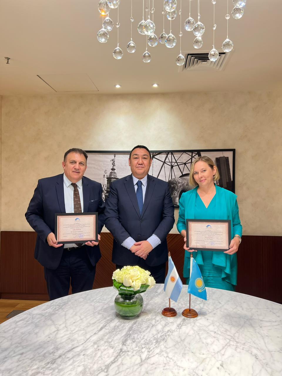 Reunión con representantes de la región de Rosario (Argentina)