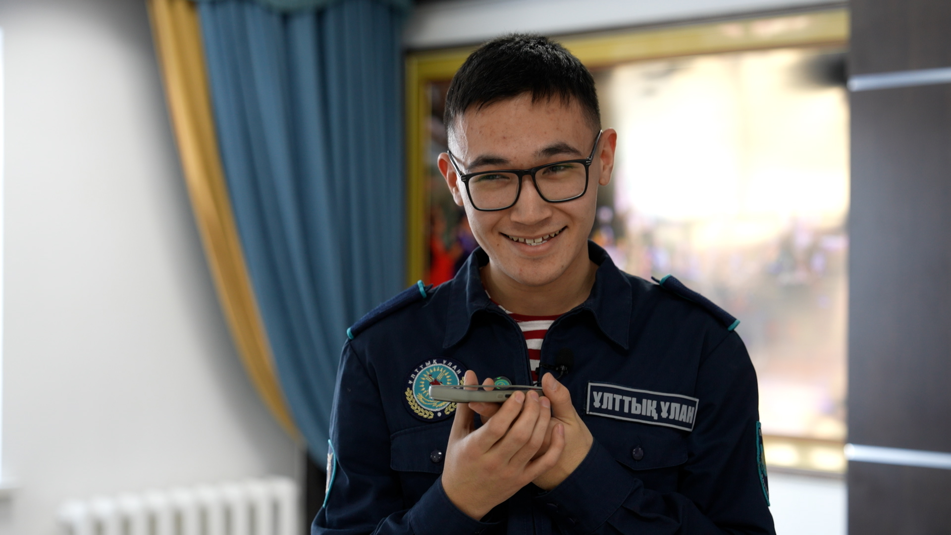 «Анашым, мен сізді жақсы көремін»: Сарбаздар аналарына жүрекжарды сөзін жеткізді