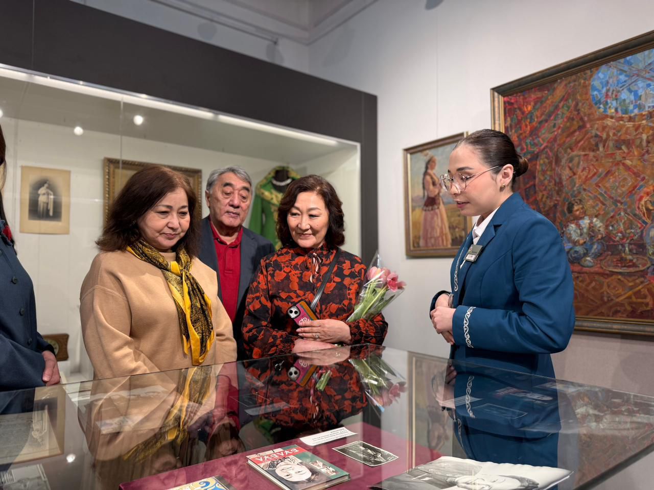 Алматы музейінде Халықаралық әйелдер күніне арналған «Мен қазақ қыздарына қайран қалам» көрмесі ашылды