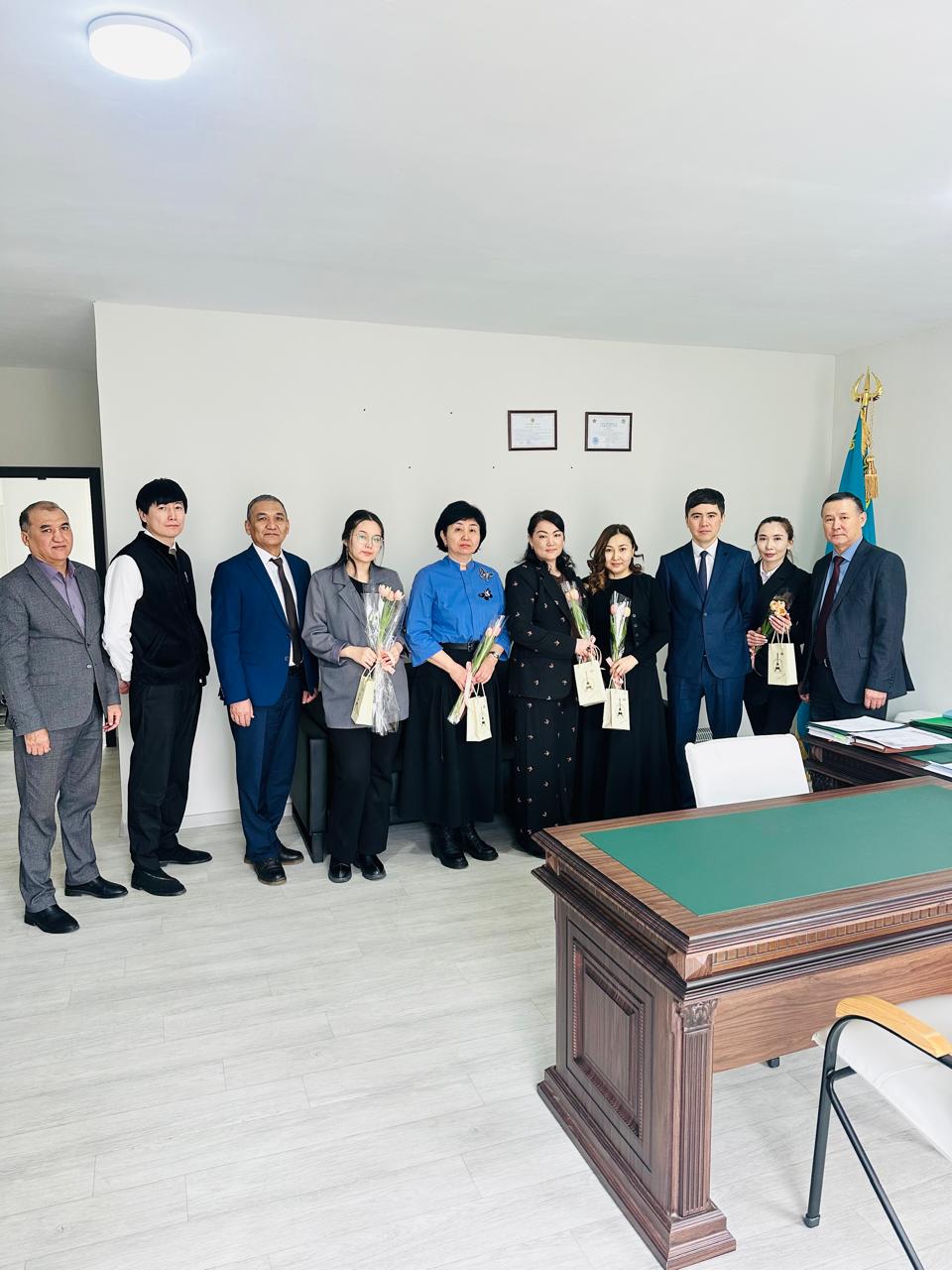 Құрметті арулар!