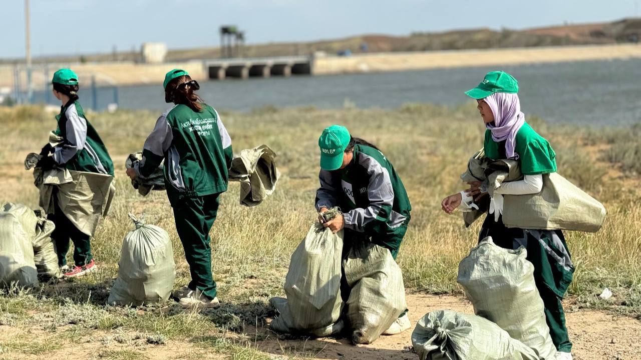 Начался очередной трудовой сезон молодежных отрядов «Жасыл ел»: в этом году в регионе планируется трудоустроить 3200 молодых людей