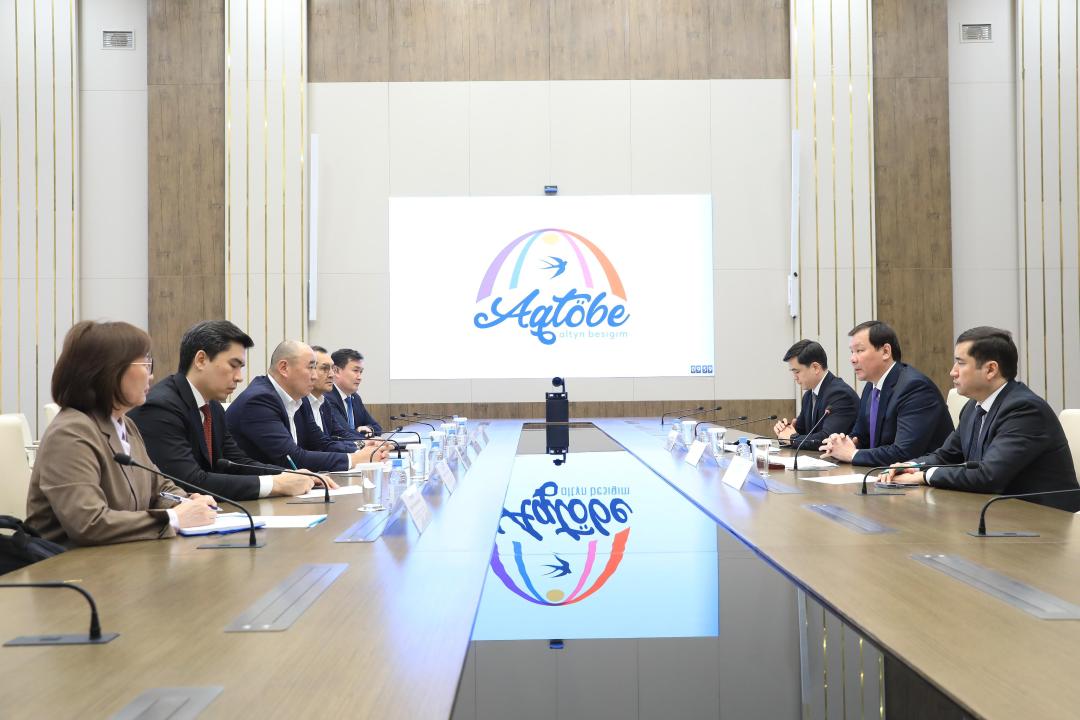 Аким области Асхат Шахаров встретился с председателем Президиума НПП «Атамекен» Канатом Шарлапаевым
