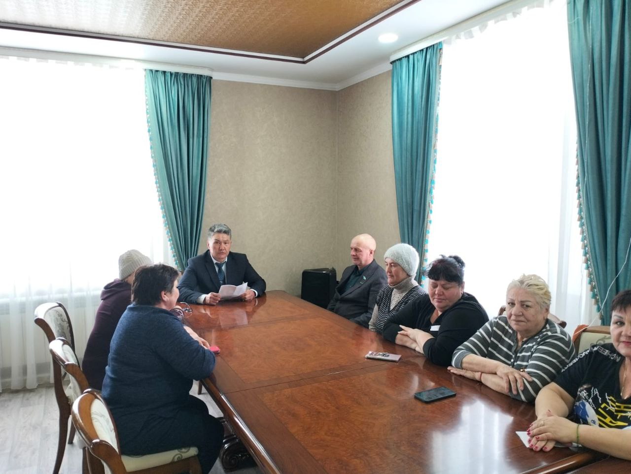 Аудандық мәслихат депутаты Уәлиханов ауылында Конституция жобасы бойынша түсіндіру жұмыстарын жүргізді.