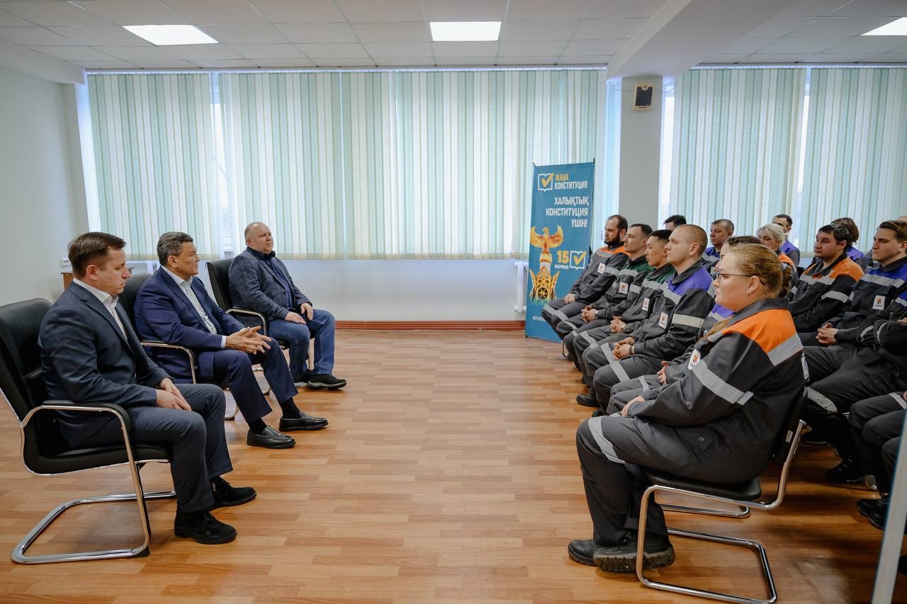 Аким области встретился с коллективом АО «Севказэнерго»