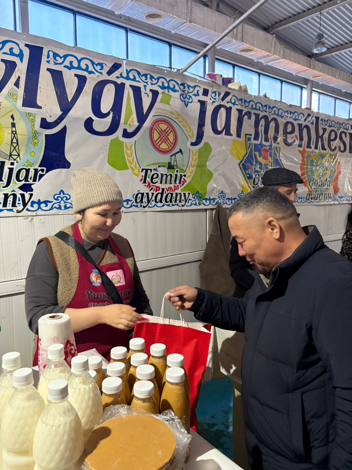 Табыс базарында кезекті жәрмеңке өтті.