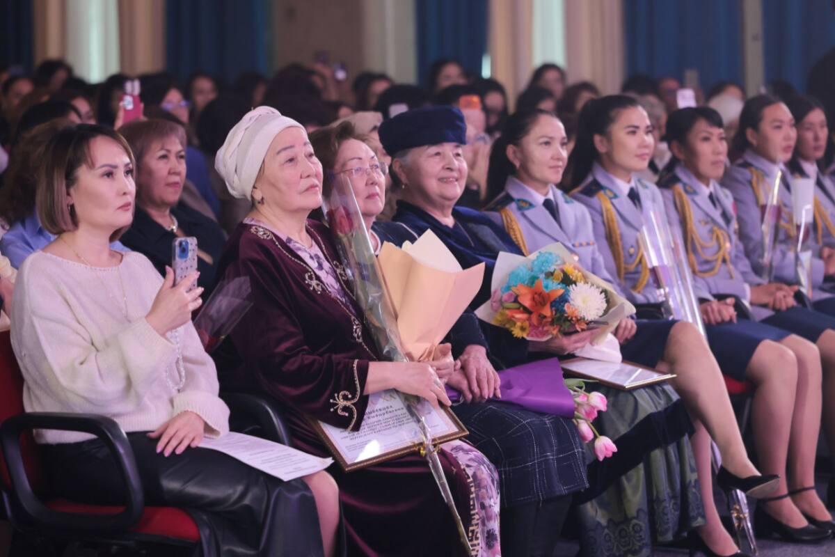 ІІМ-де Халықаралық әйелдер күні атап өтілді