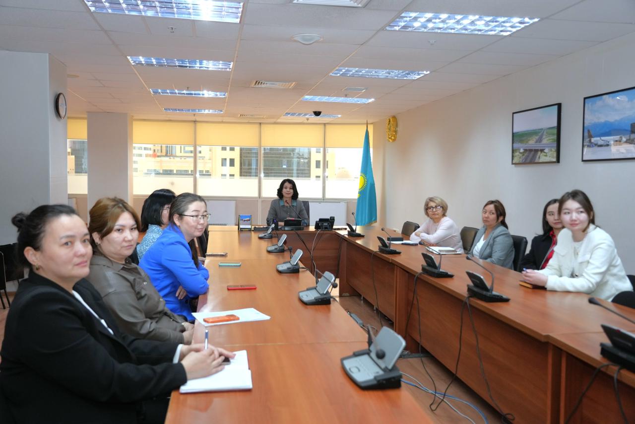 Көлік министрлігінде «Әйелдер —ел дамуының және отбасы құндылықтарының негізгі тірегі» тақырыбында дөңгелек үстел өтті