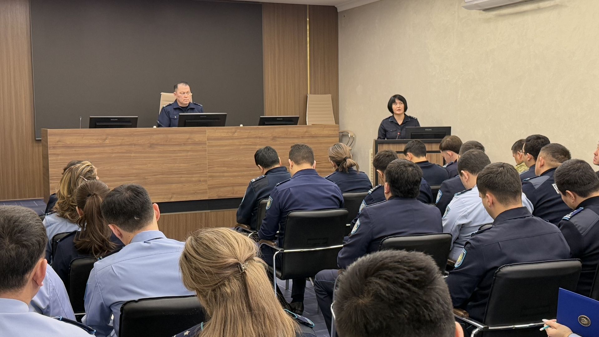 ЖАҢА КОНСТИТУЦИЯ – ЖАҢА КЕЗЕҢНІҢ НЕГІЗІ