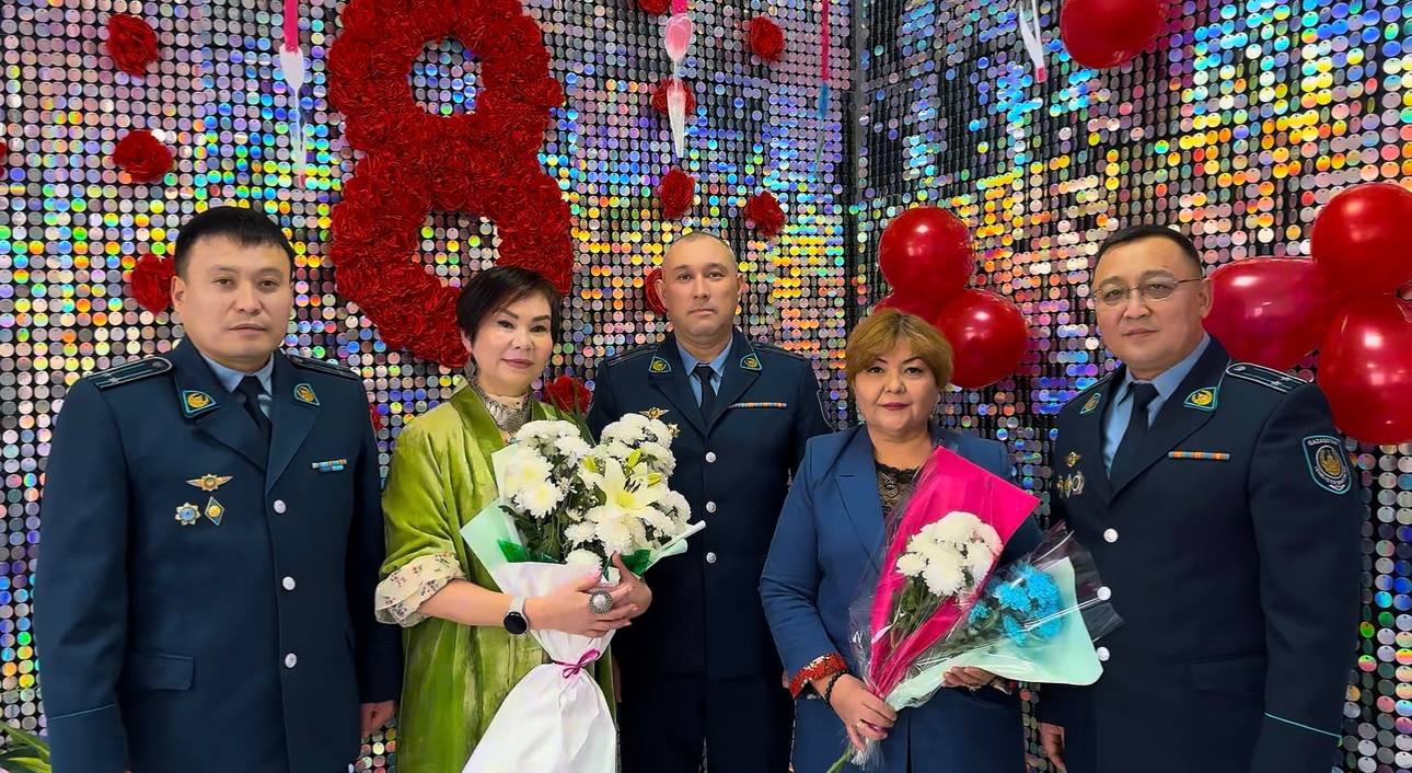«Әр әйел өзін қауіпсіз сезінуі тиіс»: Абай облысында полицейлер әйелдерді қолдауға арналған әлеуметтік жобаға қолдау білдірді.