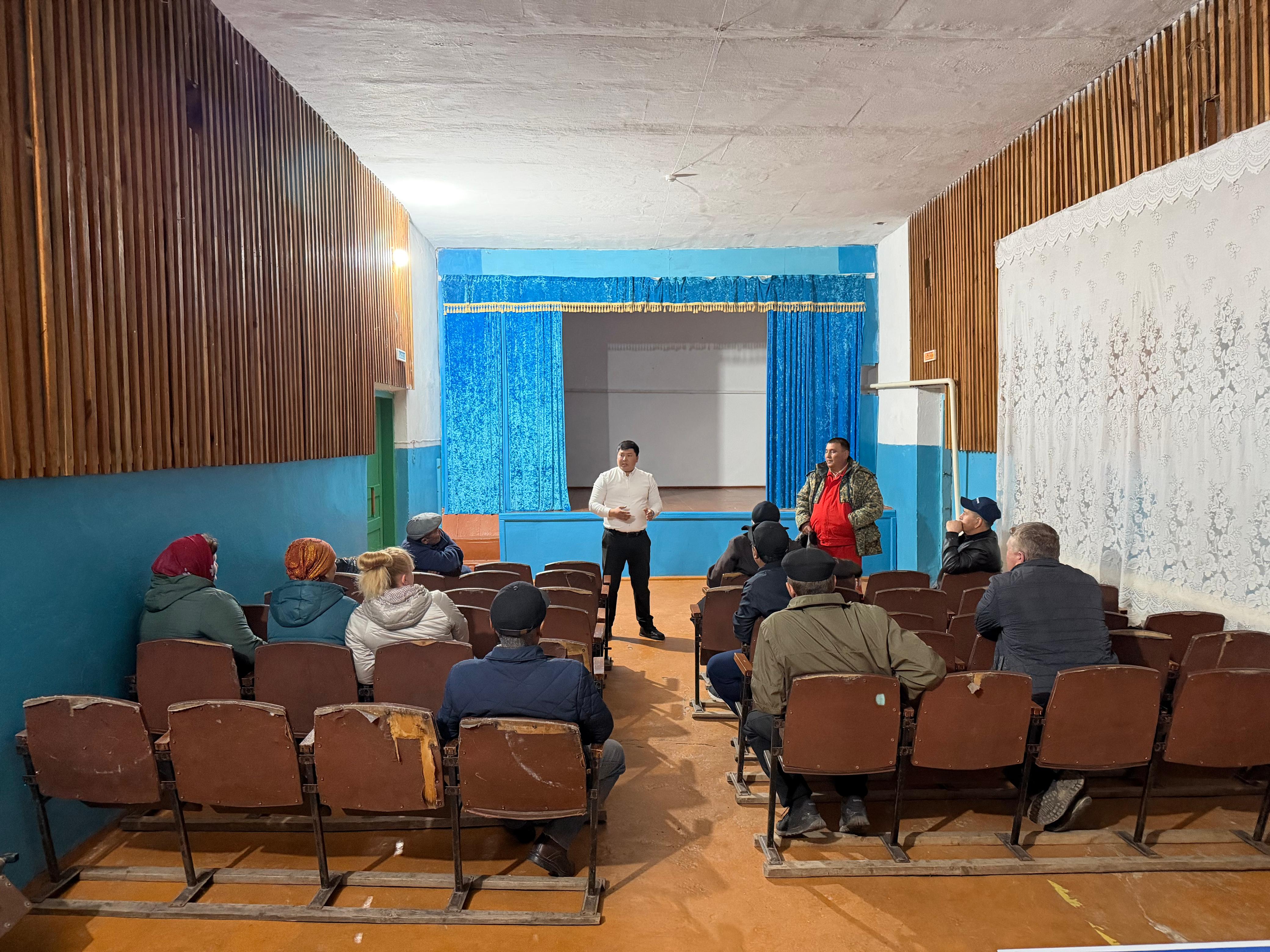 Сход населения села Жанажол